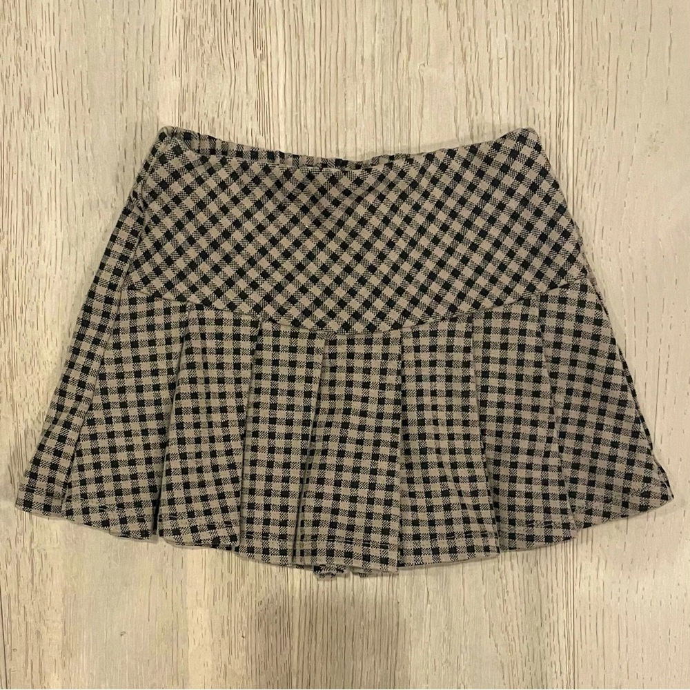 Zara Girls Houndstooth Skort size 9 tan black